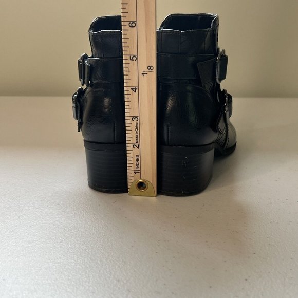 Unisa Womens Black Faux Leather Ankle Booties Size 6M Zip Up Buckles Round Toe - Picture 11 of 11